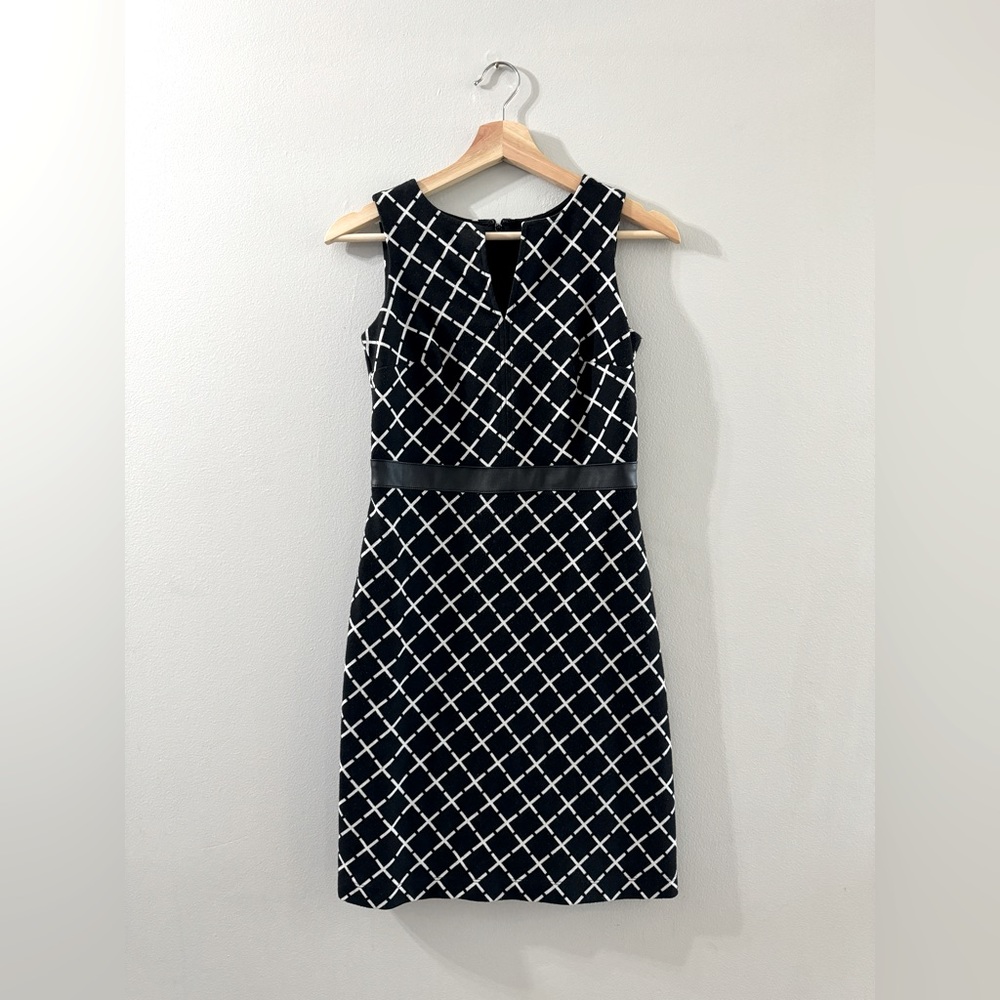 Ann Taylor Petite black and white sleeveless dress with faux leather waist trim
